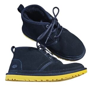 UGG Men's Neumel Suede Chukka Boots